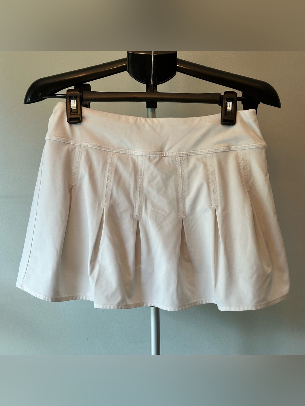 Athleta Athletic Tennis Skort Skirt‎ Women Small White Pleated Streetwear